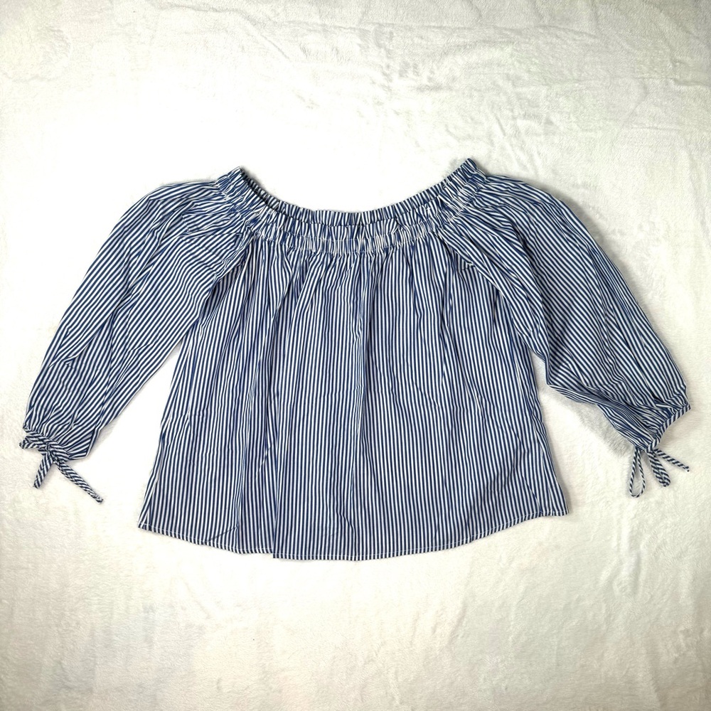 Active USA Off Shoulder Shirt Womens Size Medium M Blue White Stripe Long Sleeve